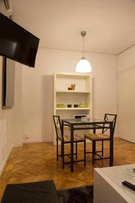 Un Elegante Piso Para Descubrir Madrid Exterior foto